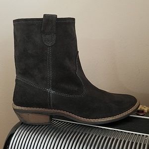 GORGEOUS CALL IT SPRING CHARCOAL GREY PULL ON BOOT